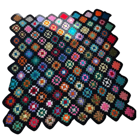 Vintage handmade Colorful Crochet Granny Square Blanket - Picture 4 of 17
